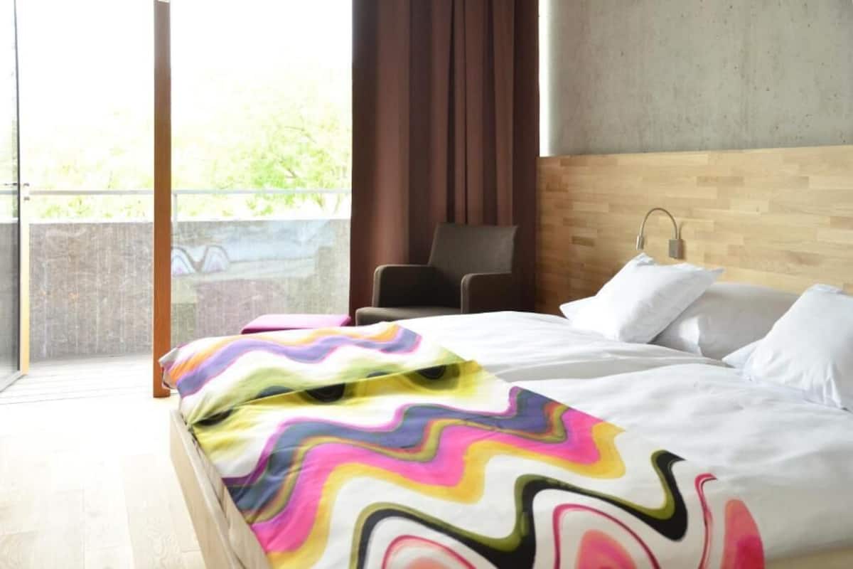 Standard Double or Twin Room | Hypo-allergenic bedding available, Select Comfort beds, in-room safe