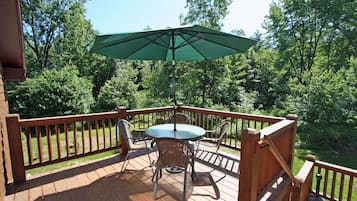 Emma's Loft with refrigerator | Balcón