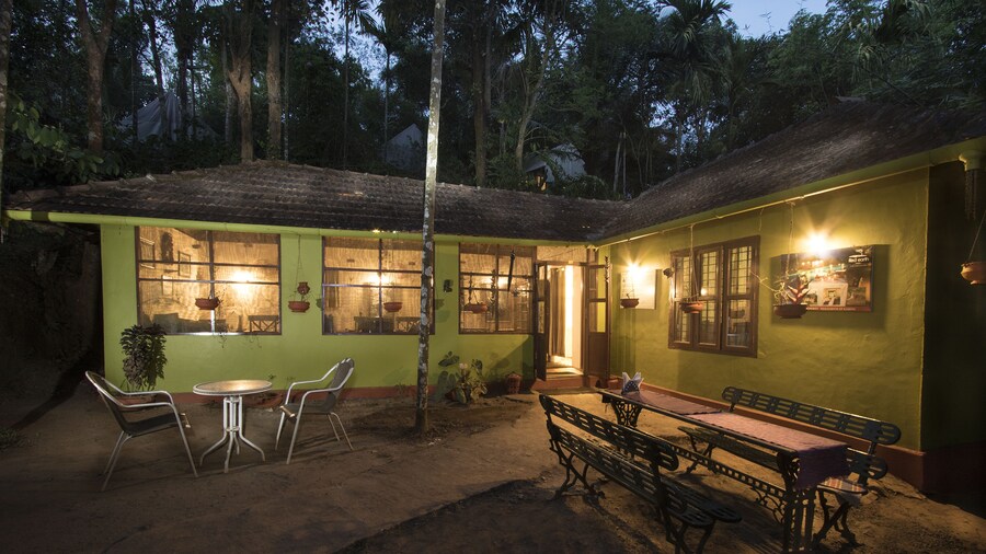 Grassroots Wayanad, Valley-view Tents