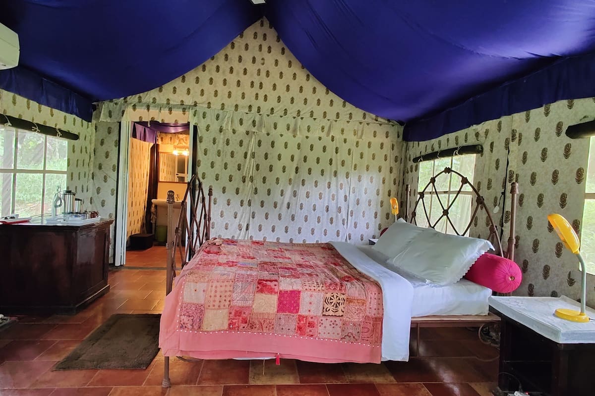 luxury tent | 1 bedroom, premium bedding, desk, soundproofing