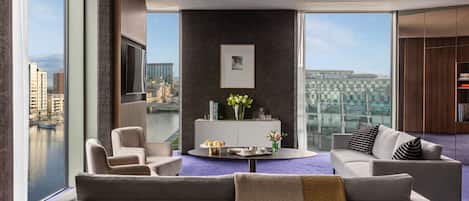 1 bedroom, minibar, in-room safe, desk