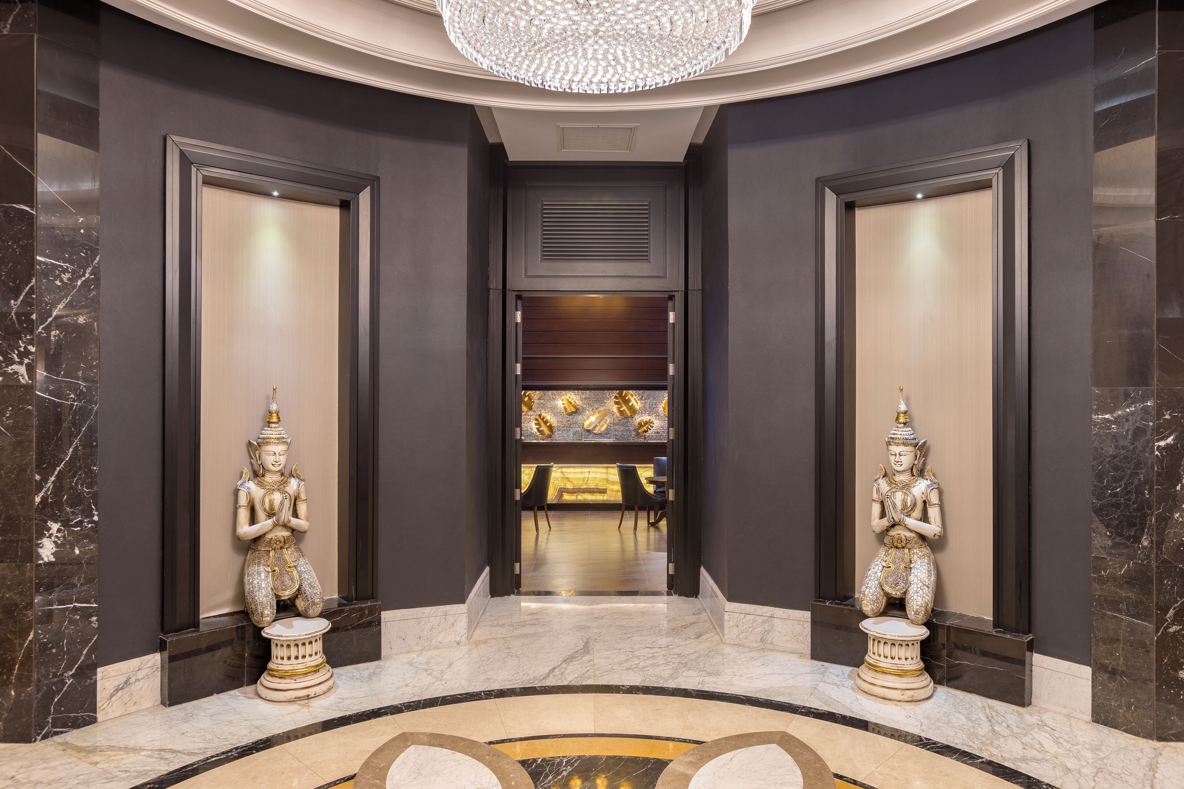 sauna, turkish bath/hammam, body treatments, body wraps, body scrubs