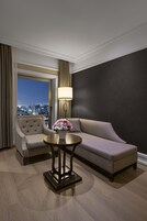 Premium bedding, minibar, in-room safe, soundproofing