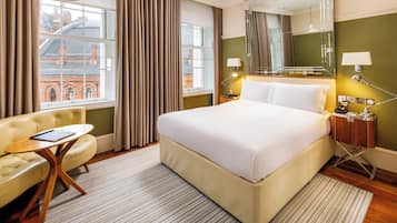 Heritage, Larger Guest Room, Queen