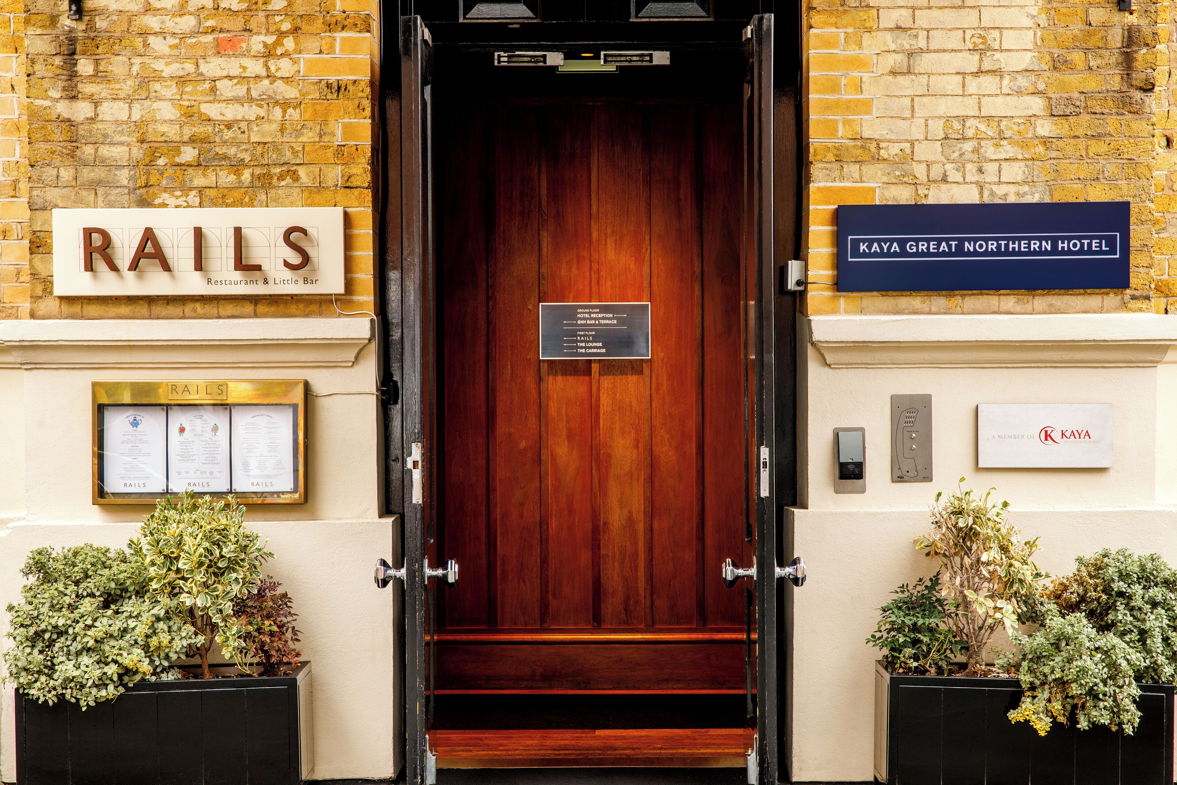 Photo - Kaya Great Northern Hotel, London