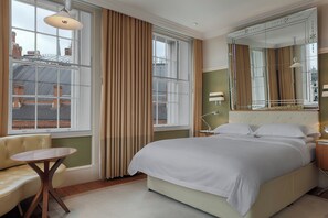 Heritage, Larger Guest Room, Queen | Seprai katun Mesir, brankas, dan didekorasi berbeda-beda