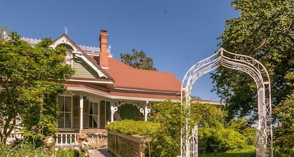 Holly House of Hamilton