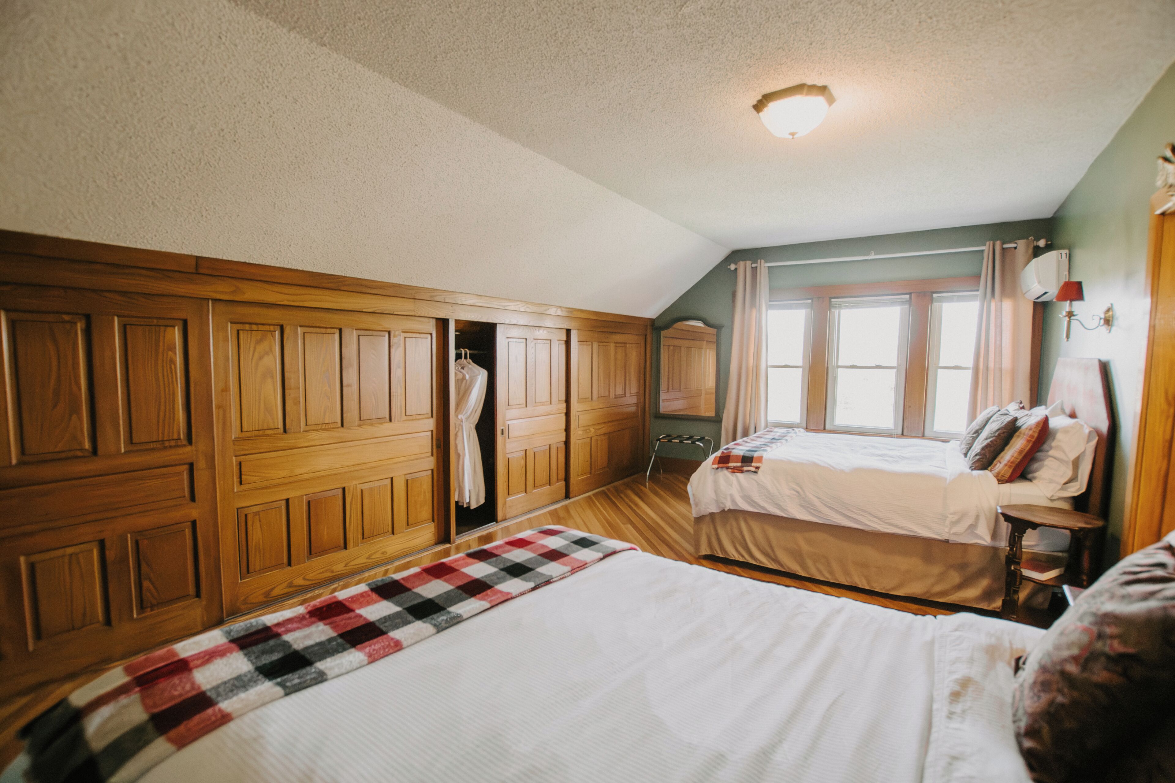 Signature Suite, 2 Queen Beds (The Lodge) | Premium bedding, pillowtop beds, individually decorated