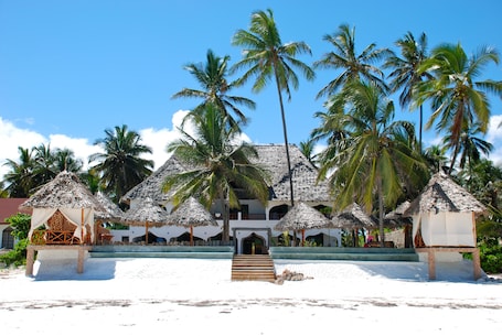 私家海滩、白沙、沙滩椅、海滩遮阳伞