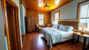 Stingray Room, 1 King Bed (Adults Only) | 1 bedroom, premium bedding, memory foam beds, individually decorated