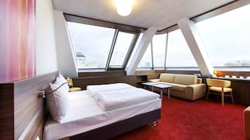 Junior-Suite | Hochwertige Bettwaren, Minibar, Zimmersafe, Schreibtisch