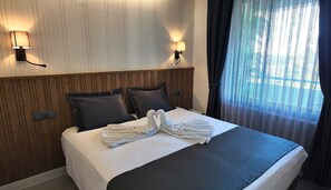 Select Comfort beds, desk, soundproofing, free cots/infant beds