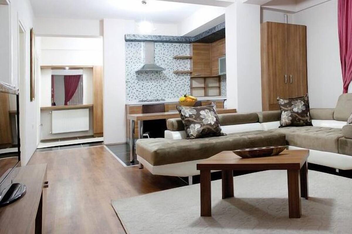 Executive Suite, 2 Bedrooms, Kitchen | Living room