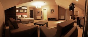 Standard Room | Living area