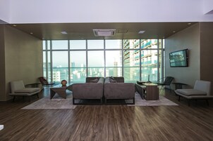 Sala de estar en el lobby