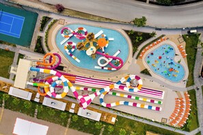 Tempat bermain anak - outdoor