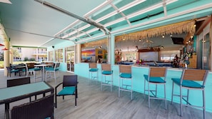 Serviço de café da manhã, culinária internacional, vistas para a praia