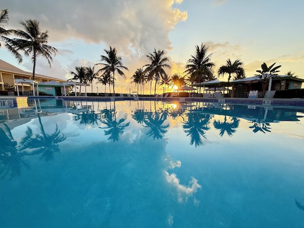 Outdoor pool, free pool cabanas, pool umbrellas