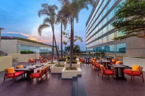 5 restaurants, spécialités Cuisine internationale