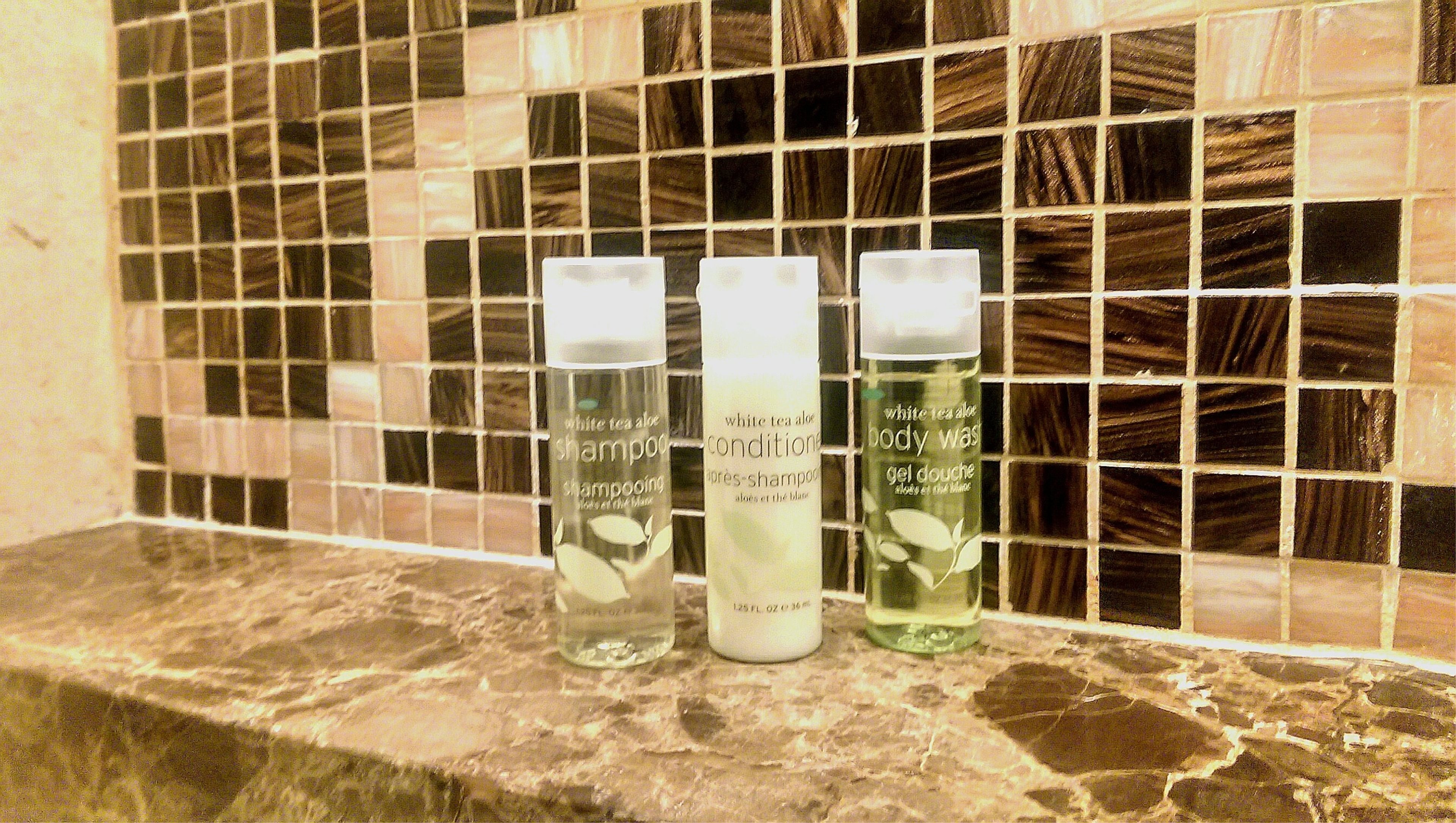 separate bathtub and shower, spring water bathtub, rainfall showerhead