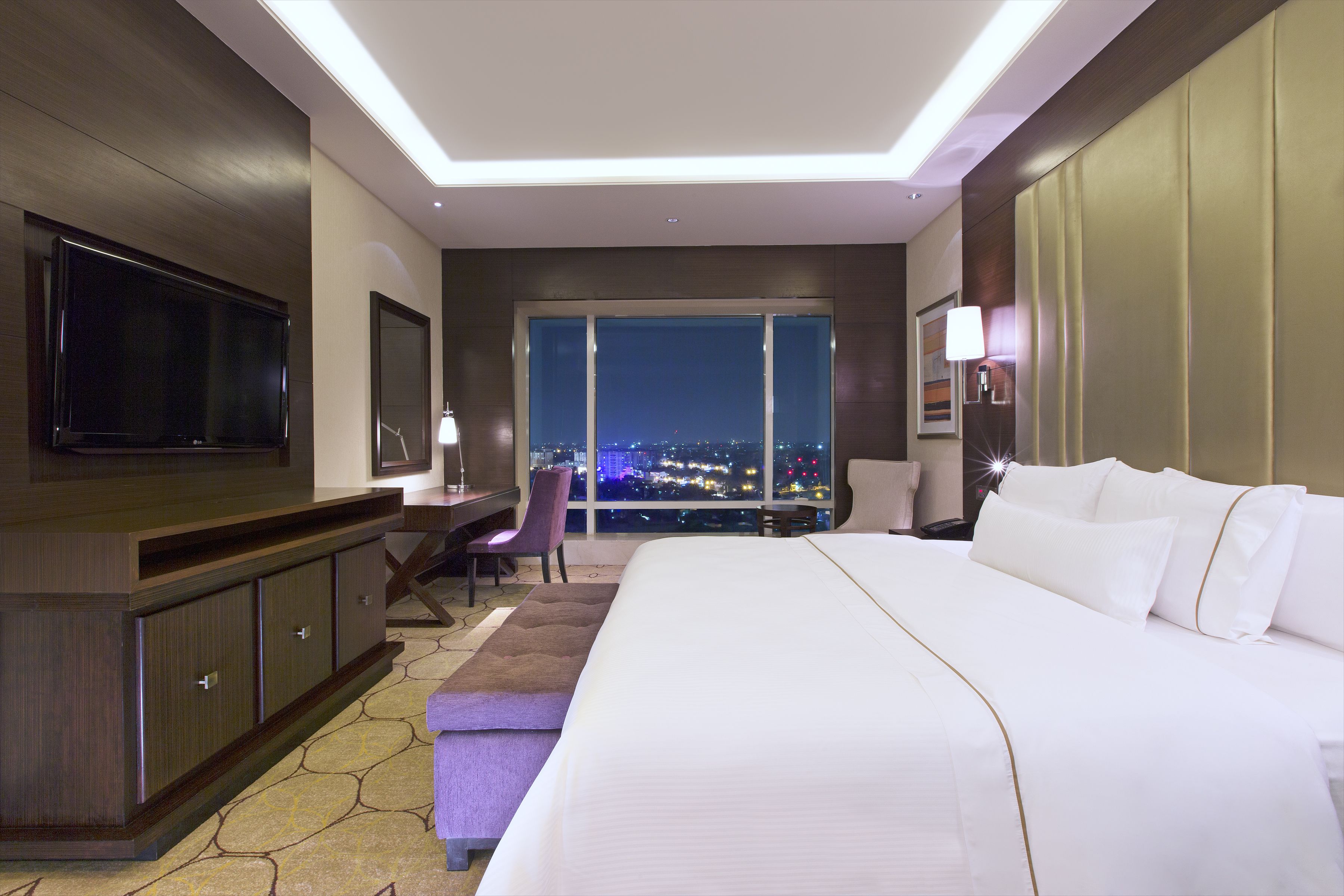 Literie de qualité supérieure, surmatelas, minibar