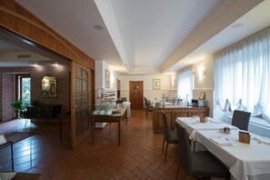 Dining - Hotel Villa Colico (Colico)