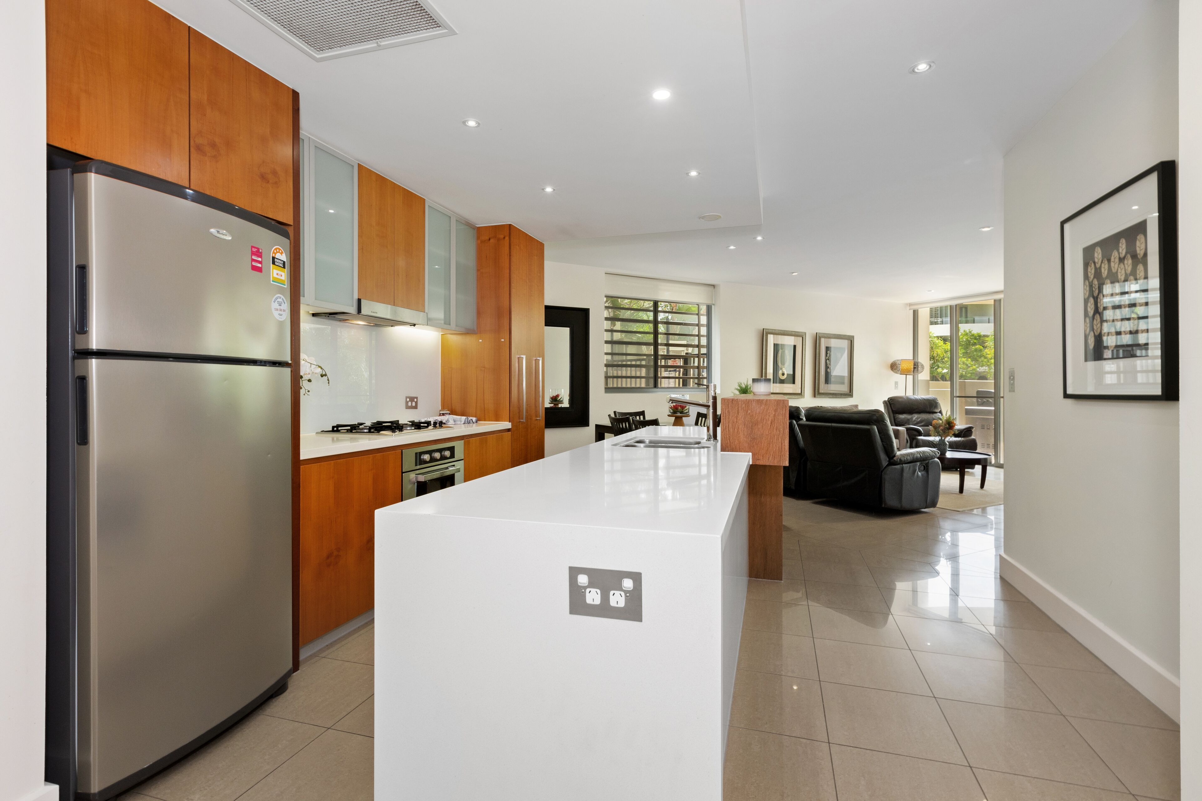 executive apartment, 2 bedrooms, non smoking, terrace | private kitchen | full-sized fridge, microwave, oven, stovetop