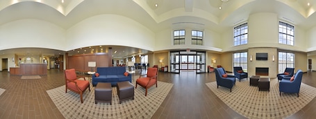 Interior entrance. Comfort Suites Airport - University