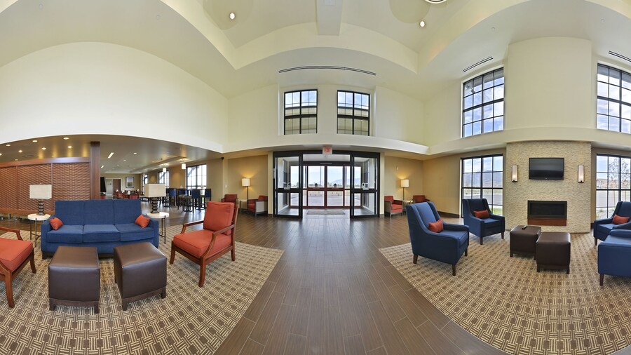 Comfort Suites Airport - University