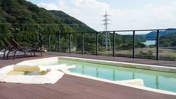 Seasonal outdoor pool