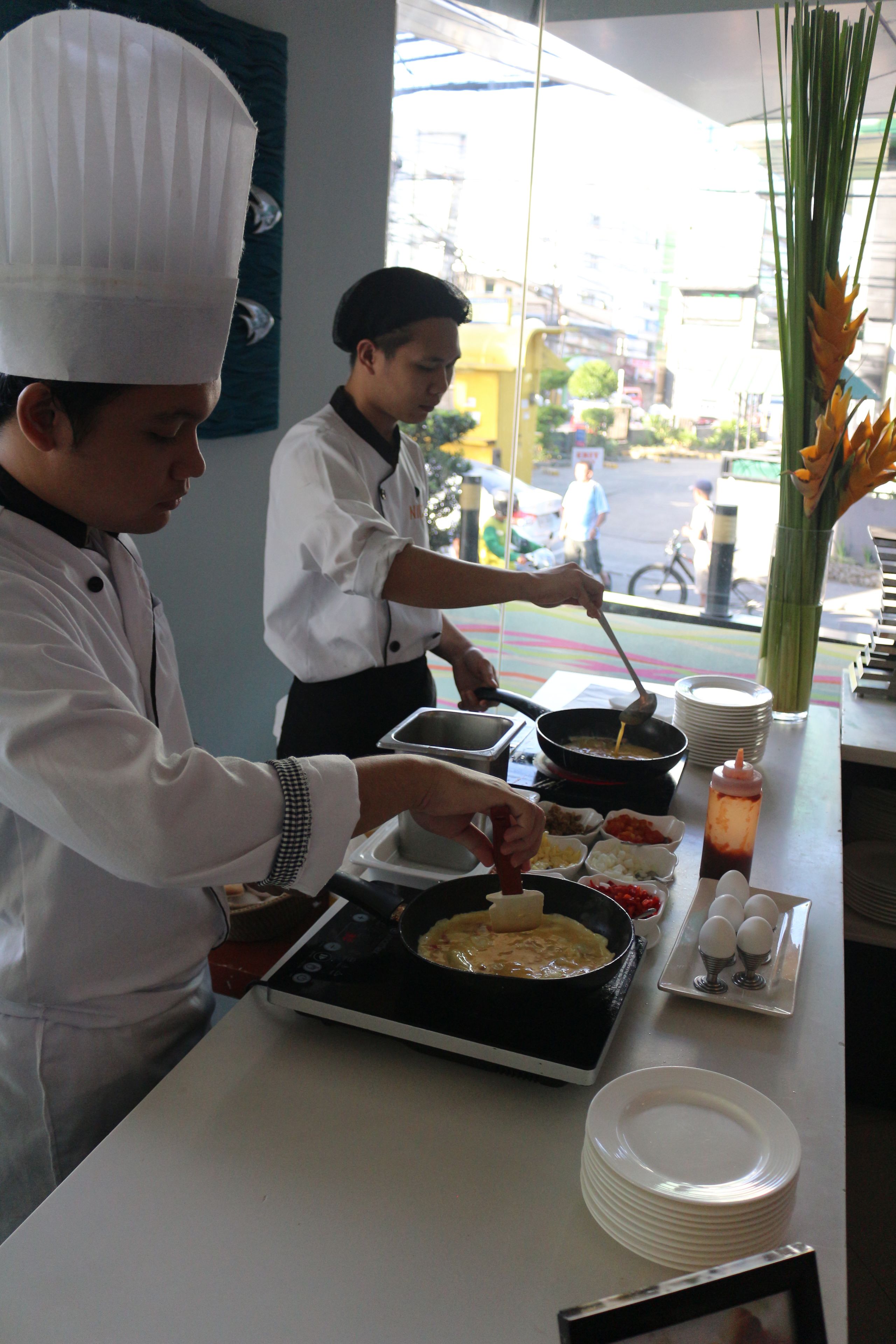 free daily buffet breakfast