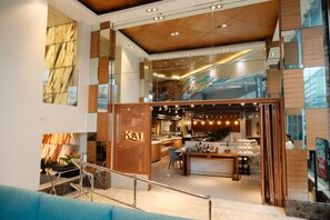 Frokost, lunsj og middag serveres, internasjonale retter 