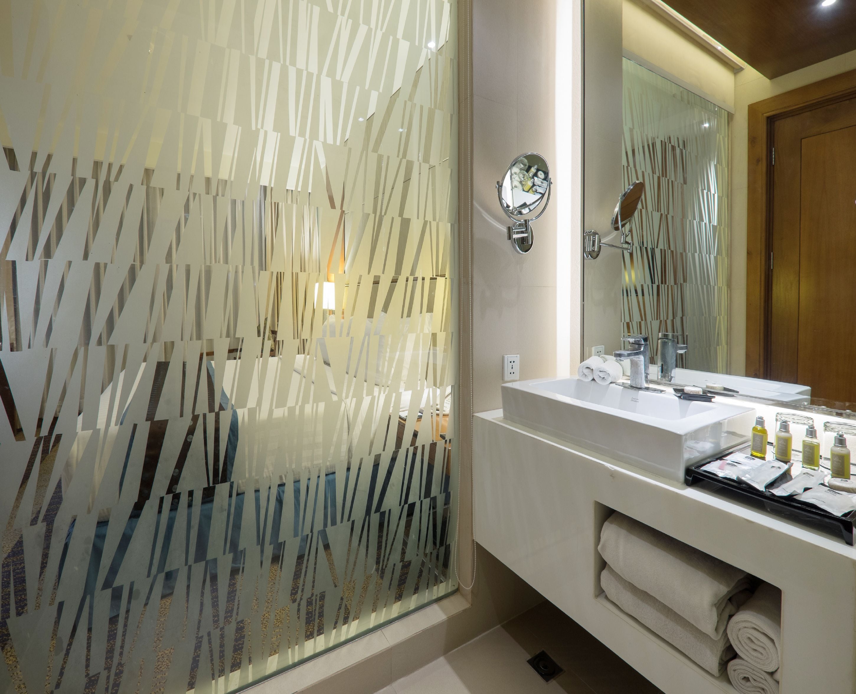 superior room, 2 single beds, smoking | bathroom | shower, rainfall showerhead, free toiletries, hair dryer