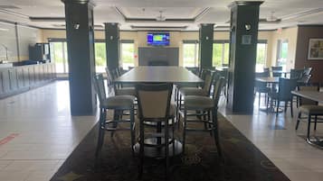 Petit déjeuner buffet compris tous les jours