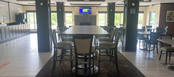 Wingate by Wyndham Fort Saskatchewan