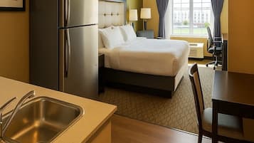 Suite - 1 kingsize-seng - ikke-ryger - tekøkken | Privat køkken | Køleskab, mikrobølgeovn, kaffe-/temaskine