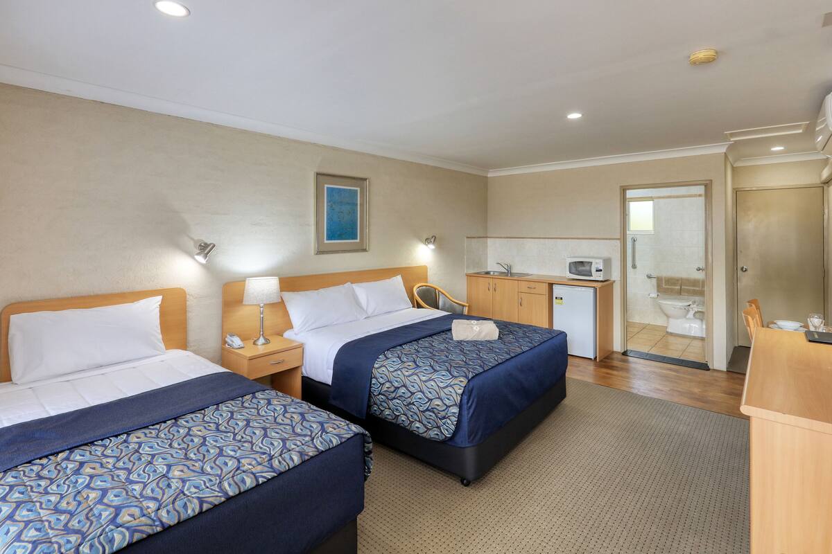 Blackout drapes, iron/ironing board, cribs (surcharge), WiFi (free)