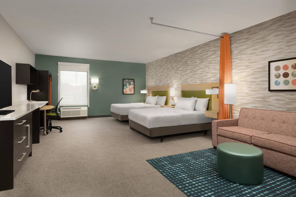 42-inch flat-screen tv with cable channels, tv