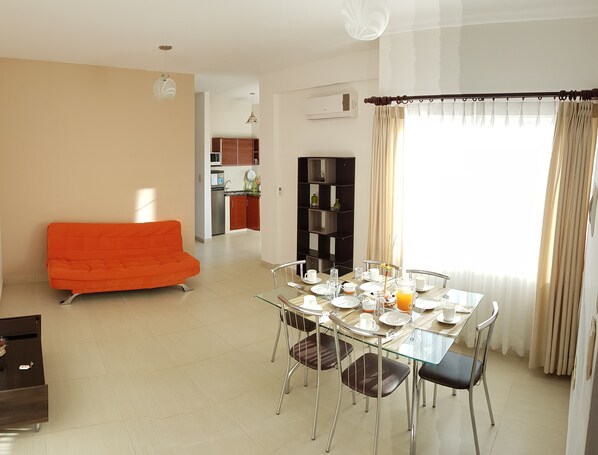 Business Apartment, 2 Bedrooms (Plus) | In-room dining