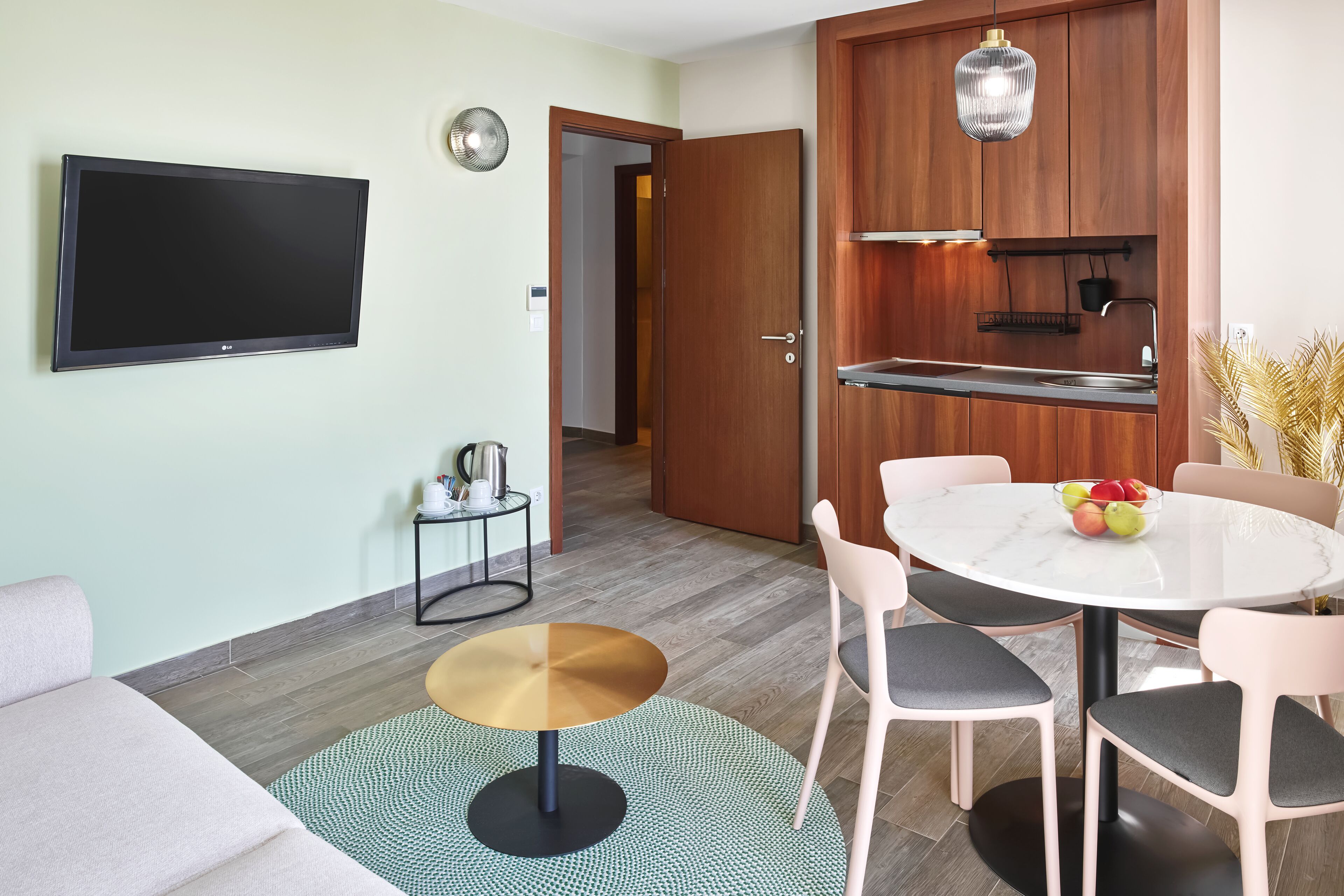 Superior Apartment, 1 Bedroom, Balcony, Sea View | Private kitchen | Fridge, microwave, stovetop, electric kettle