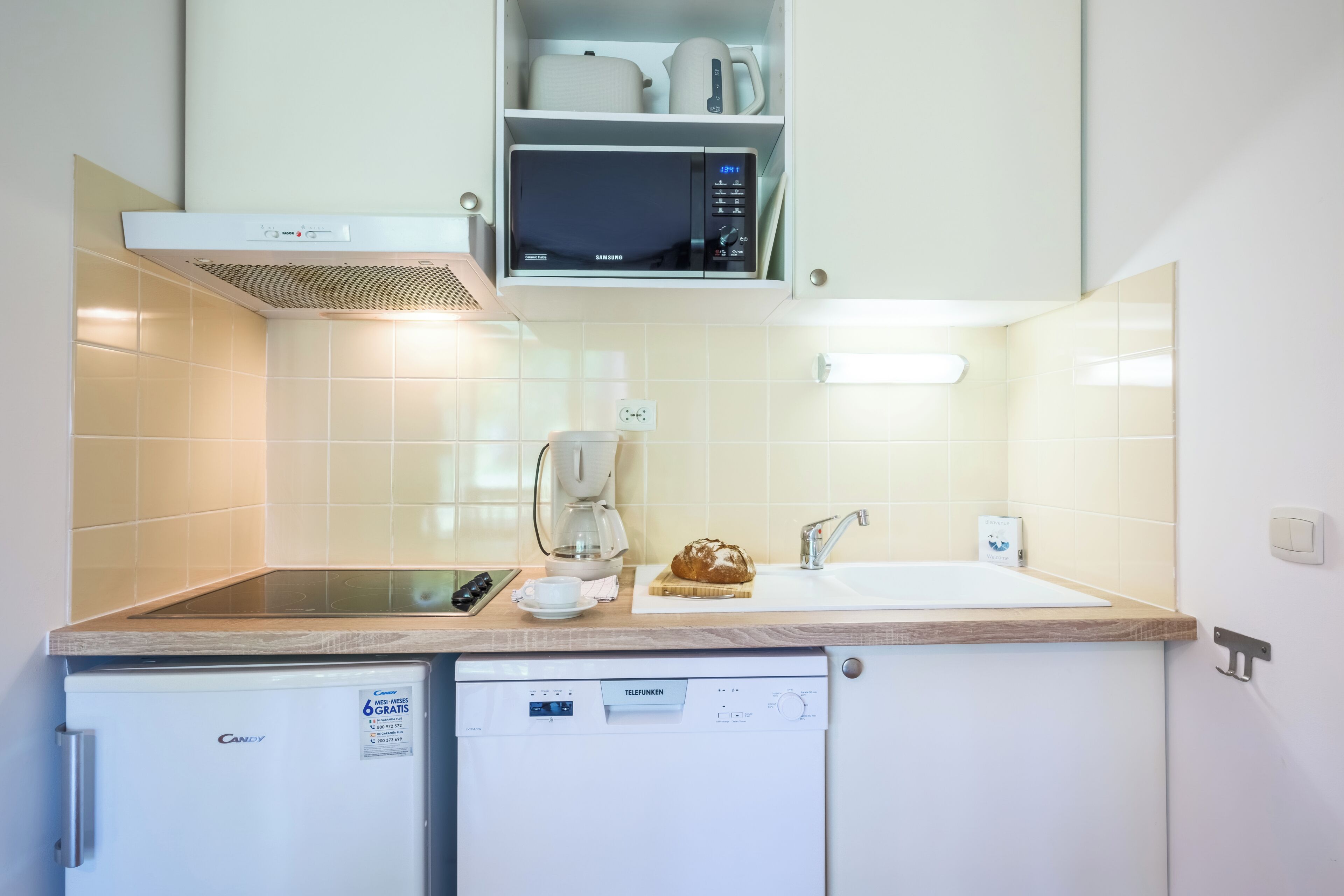 Lejlighed - 2 soveværelser | Privat tekøkken | Espressomaskine, køleskab, mikrobølgeovn, kogeplade