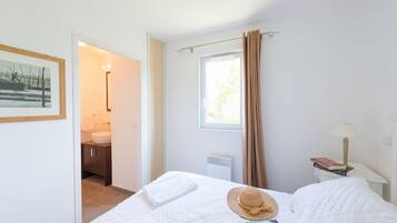 Ferienhaus, 3 Schlafzimmer | Schallisolierte Zimmer, kostenloses WLAN, Bettwäsche