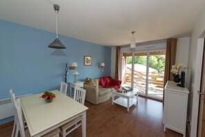 Flat-screen TV - Les Cottages du Lac (Parentis-en-Born)