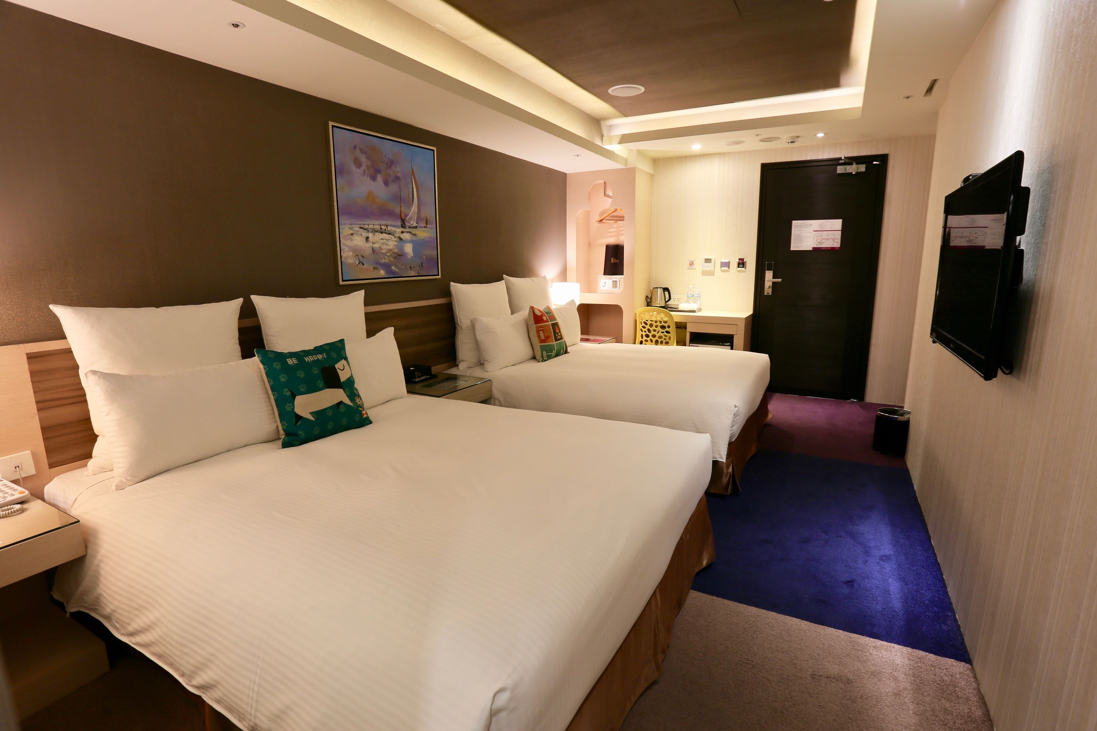 family room | premium bedding, down duvets, pillow-top beds, in-room safe