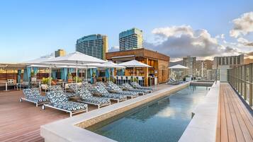 Outdoor pool, sun loungers