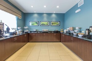 Free daily full breakfast