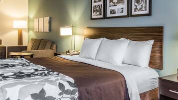 Suite, 1 King Bed, Accessible, Non Smoking | Pillow-top beds, desk, blackout curtains, iron/ironing board