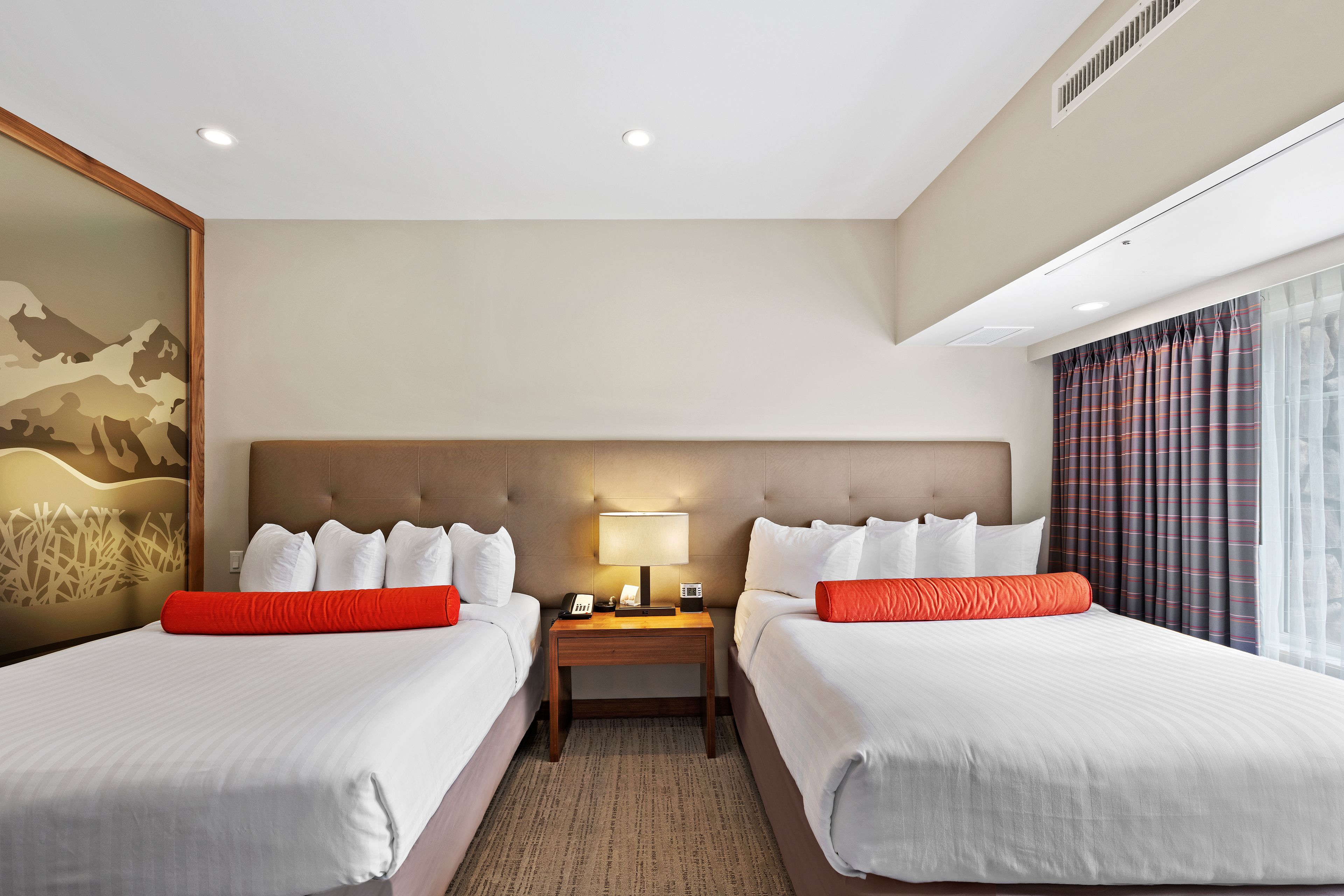 premium bedding, pillow-top beds, in-room safe, desk