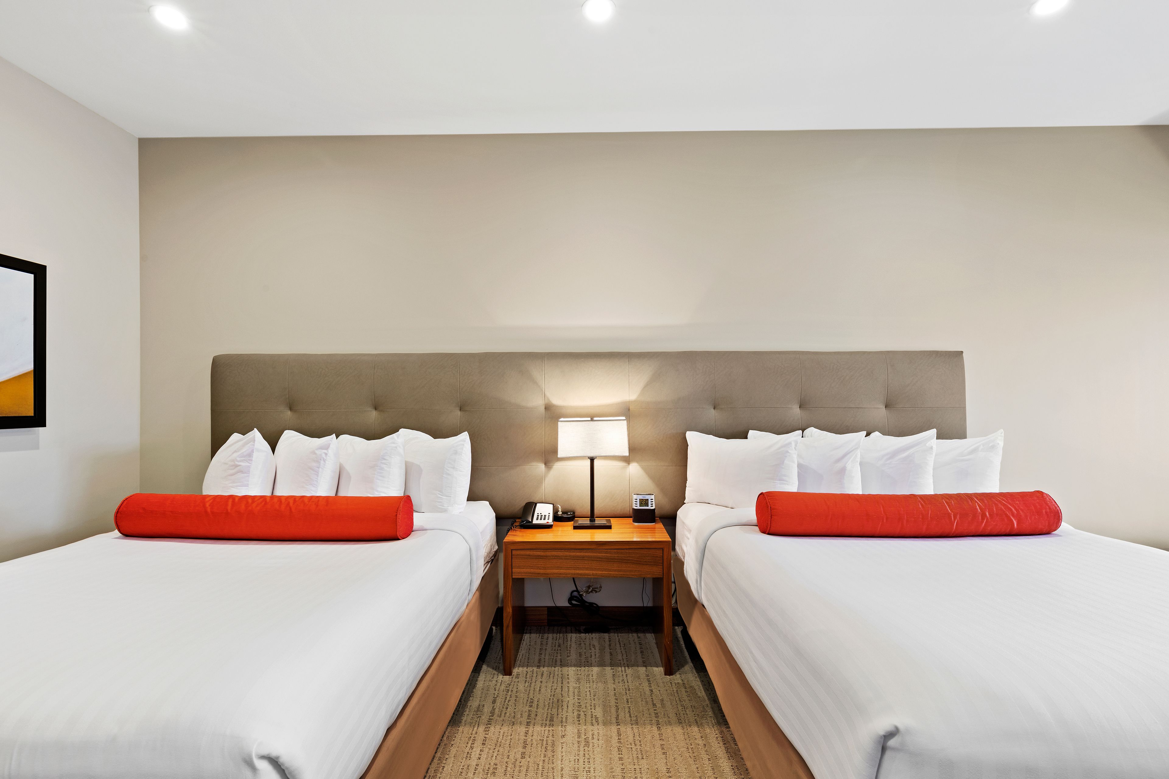 premium bedding, pillow-top beds, in-room safe, desk