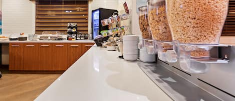 Free daily continental breakfast